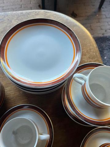 Vintage Koffie/Thee Servies beschikbaar voor biedingen