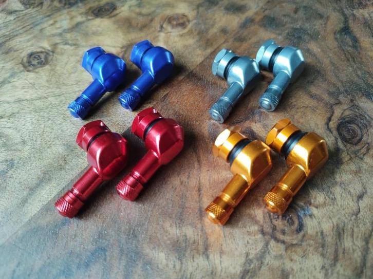 Aluminium Haakse Ventielen Tubeless Titanium, Rood, Blauw..., Motoren, Tuning en Styling, Ophalen of Verzenden