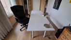 burotafel, stoel en lamp, Ophalen, Gebruikt, Wit, Eén