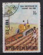 Burundi 1968 Samenwerking landbouw tractor, Postzegels en Munten, Ophalen of Verzenden, Gestempeld, Dier of Natuur