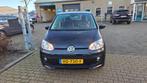 Volkswagen Up! 1.0 high up! BlueMotion Automaat l Lage km st, Auto's, Stof, Gebruikt, 4 stoelen, Zwart