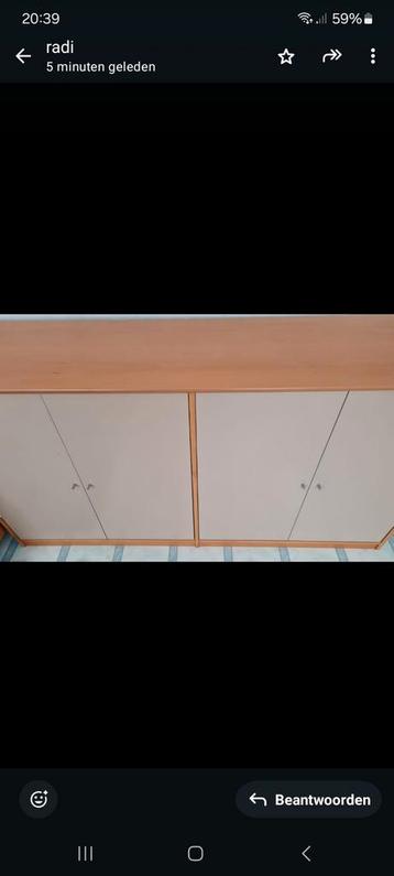 Dressoir heel netjes.