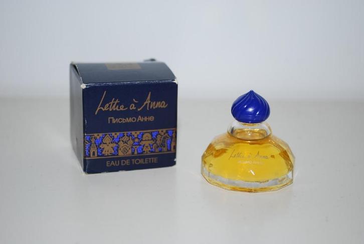 Miniatuur Le Monde en Parfum Lettre a Anna, Verzamelen, Parfumverzamelingen, Zo goed als nieuw, Miniatuur, Gevuld, Ophalen of Verzenden