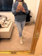 Trendy wollen truitje blauw grijs ONE SIZE, Ophalen of Verzenden, Zo goed als nieuw, Maat 38/40 (M), Blauw