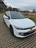 Volkswagen Golf 1.5 Etsi |50 Edition| IQ Lights | PANO| 2025, Auto's, Volkswagen, 1498 cc, 4 cilinders, Wit, 19 km/l