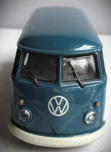 Volkswagen Bus Minichamps~Turkoise~1:43~Kastenwagen beschikbaar voor biedingen