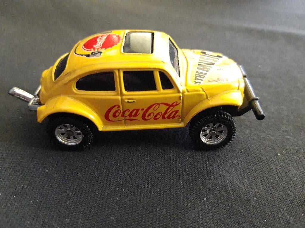 VW Baja Bug geel Coca Cola – Edocar, Hobby en Vrije tijd, Modelauto's | Overige schalen, Zo goed als nieuw, Auto, Ophalen of Verzenden
