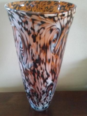 Italiaanse Design Vaas  beschikbaar voor biedingen