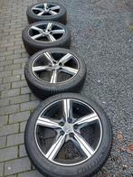 Volvo Velgen met Banden 225/45 R17, Auto-onderdelen, Banden en Velgen, Gebruikt, Banden en Velgen, 17 inch, Ophalen of Verzenden