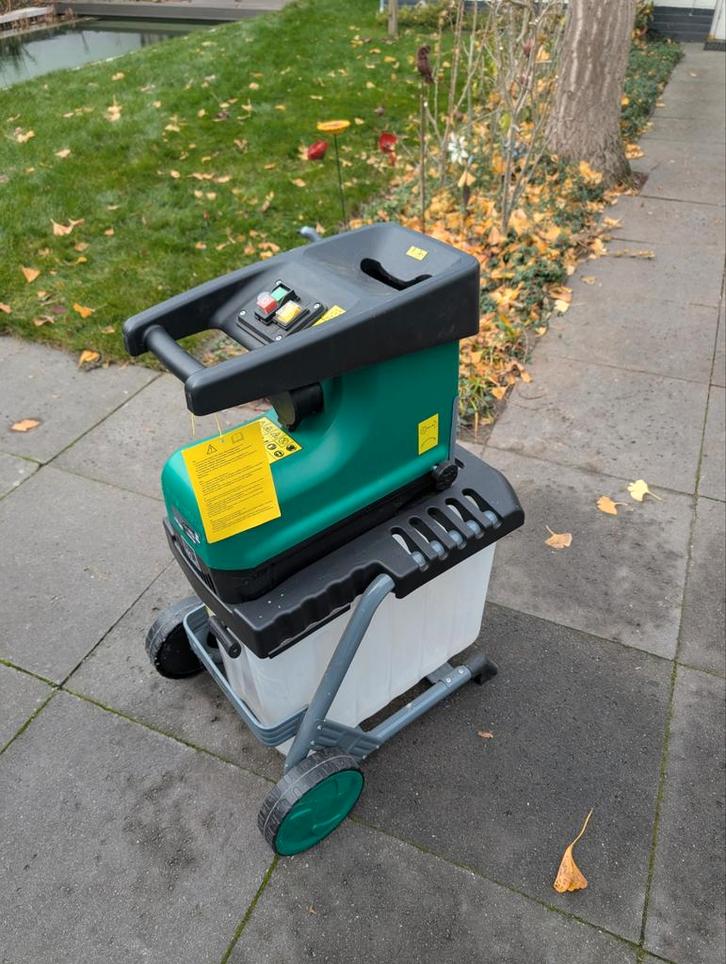 Hakselaar (pletwals), Tuin en Terras, Hakselaars, Gebruikt, Met opvangbak, Ophalen