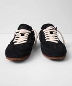 Axel Arigato Marathon Runner - Zwart - Maat 44, Ophalen of Verzenden, Zo goed als nieuw, Zwart, Sneakers of Gympen