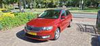 Skoda Rapid 1.2 TSI 66KW Spaceback 2017 Rood, Auto's, Skoda, Voorwielaandrijving, Stof, Origineel Nederlands, Handgeschakeld