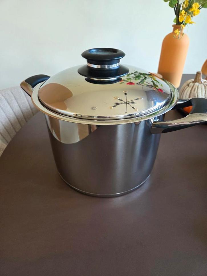 AMC Soep Pan - 8 Liter, Zo Goed Als Nieuw!, Huis en Inrichting, Keuken | Potten en Pannen, Zo goed als nieuw, Kookpan of Snelkookpan
