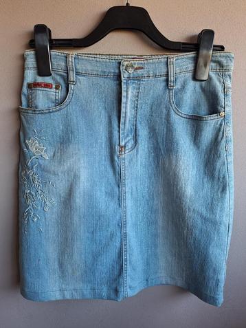 Nieuwe lichtblauwe jeans stretch rok Beisini, maat M (31) beschikbaar voor biedingen