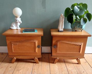 Lucky Vintage set van 2 midcentury Franse nachtkastjes  beschikbaar voor biedingen