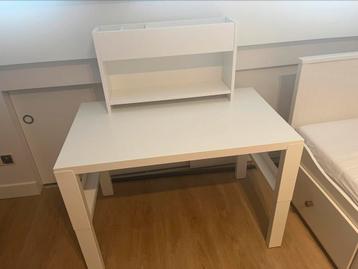 Bureau (60x100) met bergruimte - in hoogte verstelbaar beschikbaar voor biedingen