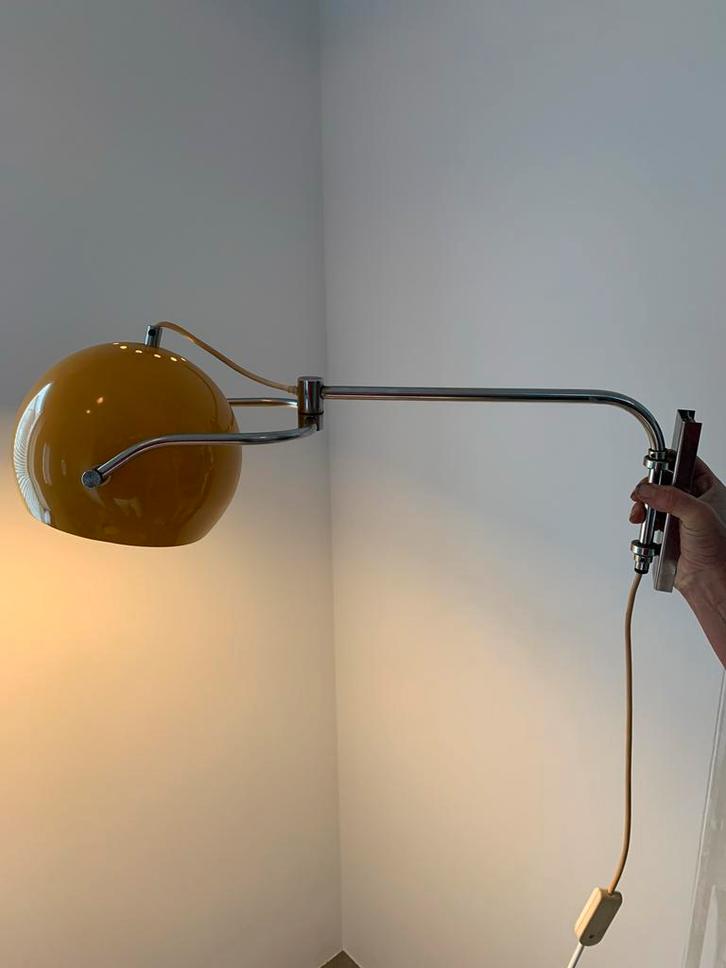 Gepo Design Wandlamp - Okergeel, Huis en Inrichting, Lampen | Wandlampen, Gebruikt, Metaal, Ophalen