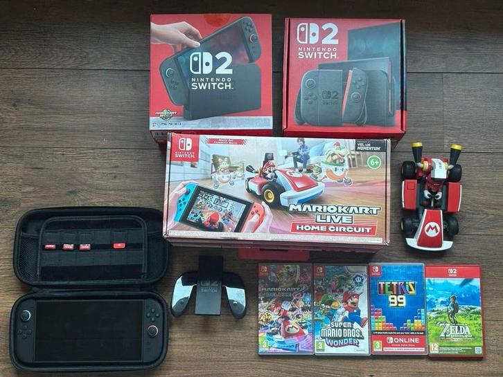 Nintendo Switch 2 + 4 Games + Mario Kart Live + Case, Spelcomputers en Games, Games | Nintendo Switch, Zo goed als nieuw, Avontuur en Actie