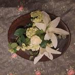 Schaal met zijde bloemen, Ophalen, Binnen