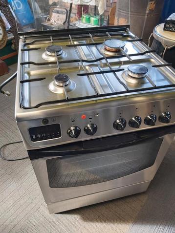Holandia gasfornuis met elektrische oven beschikbaar voor biedingen