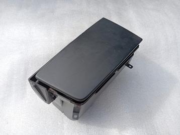 Volvo OEM S60 S60R armsteun + klep beschikbaar voor biedingen