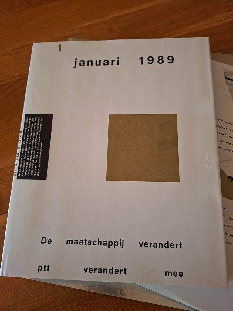 Boek en elpee ptt in tekst en beeld, Ophalen of Verzenden