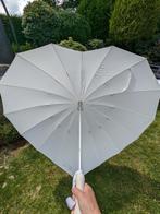 Extra grote trouwparaplu hartvormig wit., Sieraden, Tassen en Uiterlijk, Paraplu's, Nieuw, Ophalen of Verzenden