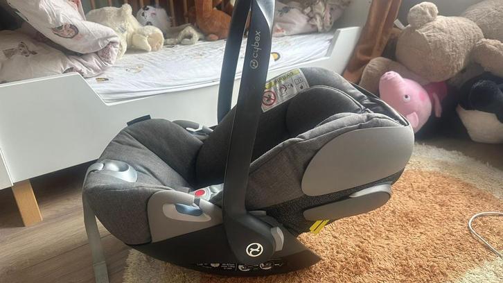Cybex Cloud Z i-Size autostoel, Kinderen en Baby's, Autostoeltjes, Zo goed als nieuw, Overige merken, 15 t/m 36 kg, Isofix, Ophalen of Verzenden