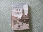 Het dorp Wim Daniels, Wim Daniels, Ophalen of Verzenden, Zo goed als nieuw, Nederland
