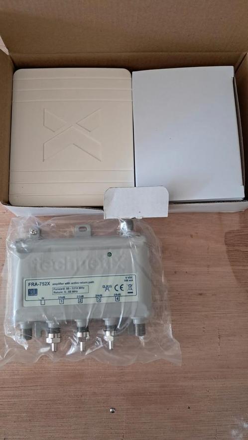 Technetix signaalversterker type 752-X, Audio, Tv en Foto, Televisie-accessoires, Zo goed als nieuw, Ophalen of Verzenden