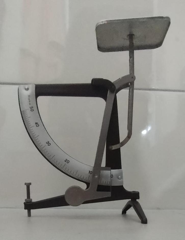 Vintage brieven weegschaal tot 50 gram, Antiek en Kunst, Antiek | Kantoor en Zakelijk, Ophalen of Verzenden