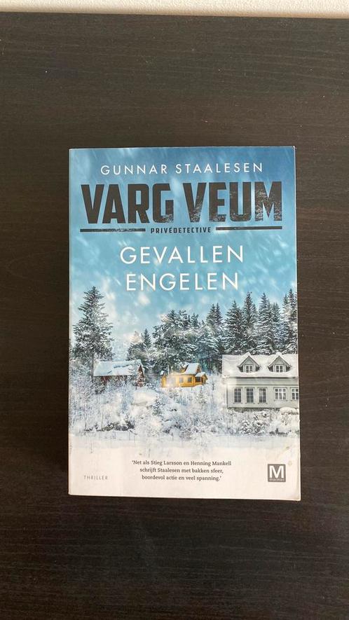 Gunnar Staalesen - Gevallen engelen, Boeken, Thrillers, Zo goed als nieuw, Nederland, Ophalen of Verzenden