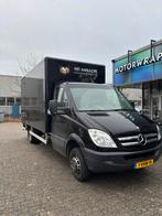 TE HUUR Bakwagen met laadklep automaat