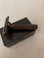 Vintage Bruin Bakelieten Scheermes met Doos, Ophalen of Verzenden, Overige materialen, Overige typen