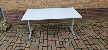 Bureau in hoogte verstelbaar - afbeelding 1