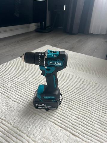 Makita DDF487 18V Boormachine + 6.0Ah Accu beschikbaar voor biedingen