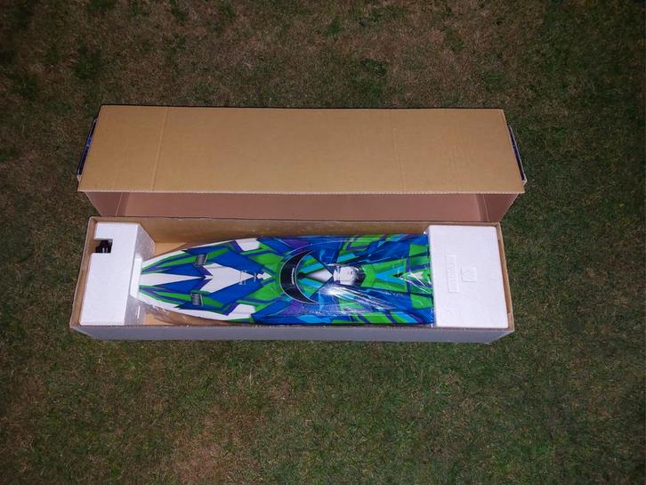 Nieuw Spartan powerboat, kunt compleet varend, Hobby en Vrije tijd, Modelbouw | Boten en Schepen, Nieuw, Overige merken, Ophalen of Verzenden