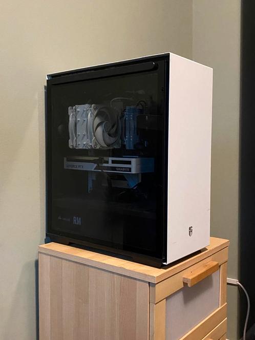 High end witte Game pc, Computers en Software, Desktop Pc's, Zo goed als nieuw, 3 tot 4 Ghz, SSD, 16 GB, Met videokaart, Gaming