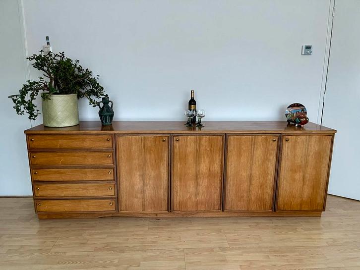 Vintage Dressoir / Sideboard, Huis en Inrichting, Kasten | Dressoirs, Gebruikt, 200 cm of meer, 50 tot 75 cm, Met lade(s), Overige houtsoorten