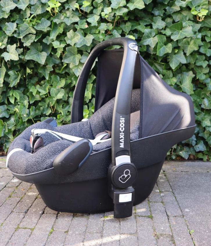 Maxi-Cosi Pebble Pro i-size, Kinderen en Baby's, Autostoeltjes, Gebruikt, Maxi-Cosi, 0 t/m 13 kg, Overige methoden, Ophalen