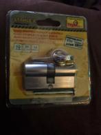 Cilinderslot 60 mm nieuw bieden, Ophalen of Verzenden, Nieuw