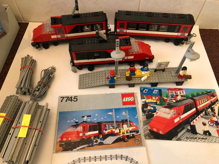 Lego Trein 12 Volt met veel extra lego 17 stuks., Kinderen en Baby's, Speelgoed | Duplo en Lego, Gebruikt, Lego, Complete set