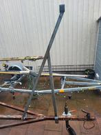 Gegalvaniseerde masthouder/ liersteun
Zeilboot steun
Voor op, Ophalen