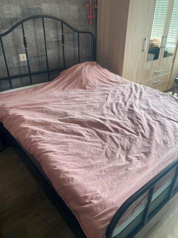 Ikea bed 160-200 inclusief lattenbodem 