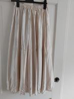 Feestelijke glanzende rok beige, enkellang plisee model! XL, Kleding | Dames, Rokken, Beige, Maat 46/48 (XL) of groter, Ophalen of Verzenden