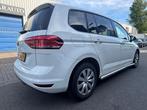 Volkswagen Touran 2.0 TDI SCR Comfortline AUTOMAAT, Euro 6, 4 cilinders, 150 pk, Wit