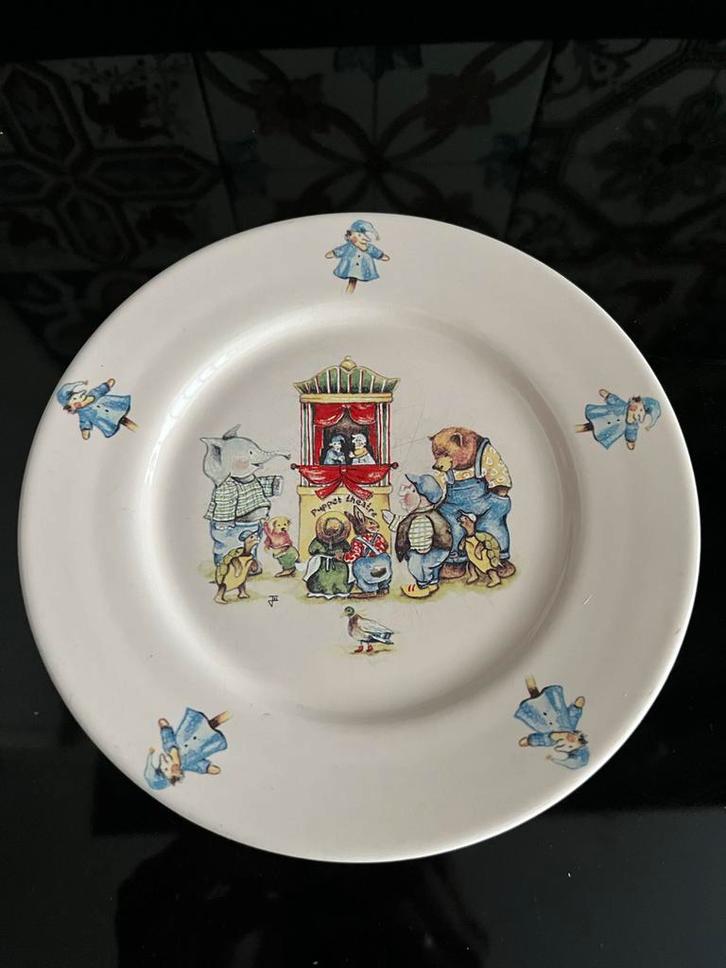 Ontbijtbordje Jet - Poppenkast, Huis en Inrichting, Keuken | Servies, Gebruikt, Bord(en), Overige stijlen, Aardewerk, Ophalen of Verzenden