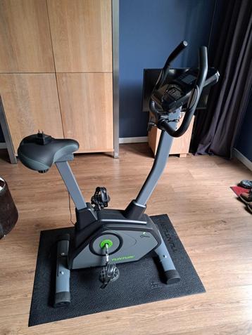 Hometrainer Tunturi Cardio Fit E35 incl vloermat beschikbaar voor biedingen