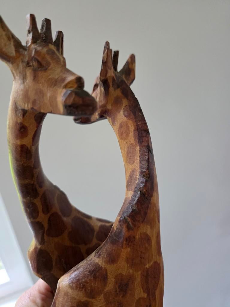 Sfeervolle houten beeld van 2 giraffen, Huis en Inrichting, Woonaccessoires | Overige, Ophalen of Verzenden, Zo goed als nieuw