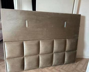 Fluwele beige hoofdbord 180x200 bed beschikbaar voor biedingen